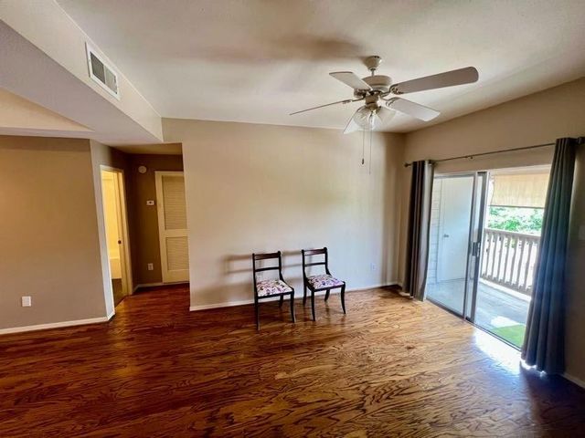 4041 Drake Street 118, Houston, TX 77005