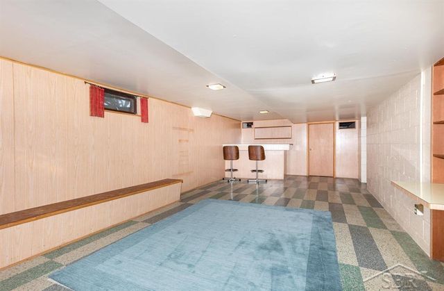 605 Chatham Drive, Midland, MI 48642