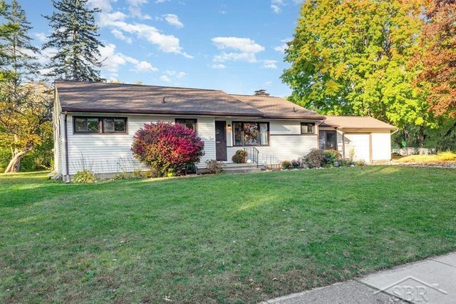 605 Chatham Drive, Midland, MI 48642