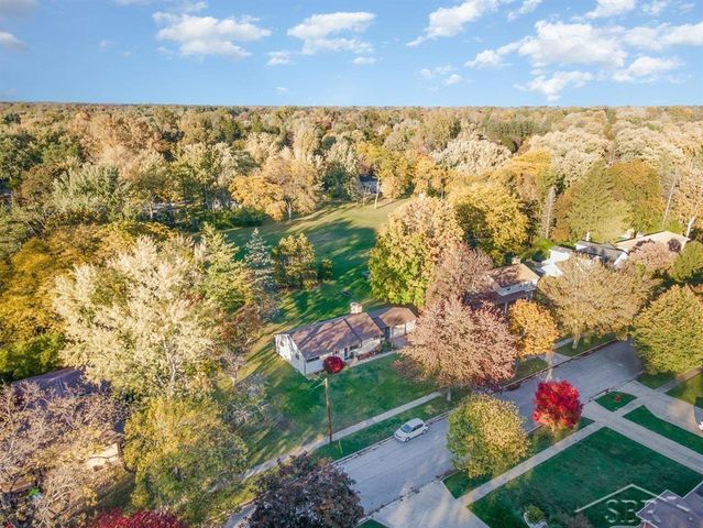 605 Chatham Drive, Midland, MI 48642