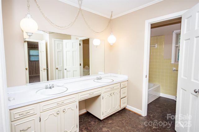 2546 E NC 150 Highway, Lincolnton, NC 28092