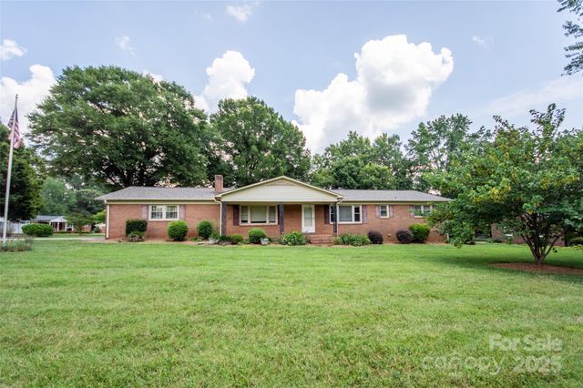 2546 E NC 150 Highway, Lincolnton, NC 28092