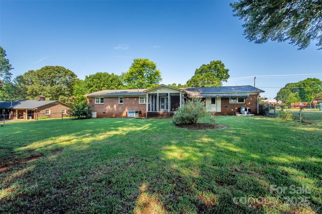 2546 E NC 150 Highway, Lincolnton, NC 28092