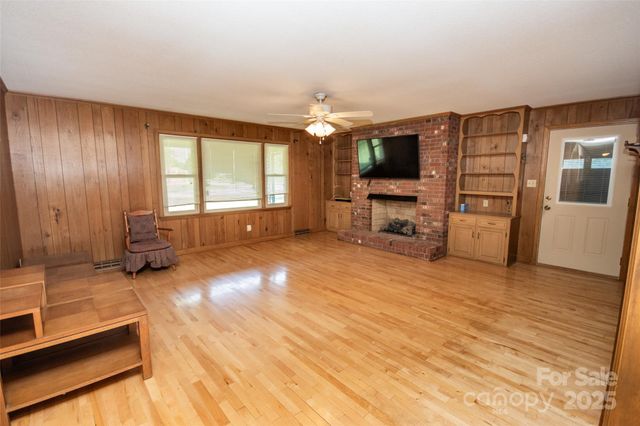 2546 E NC 150 Highway, Lincolnton, NC 28092