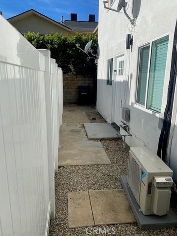 1012 4th Street, San Fernando, CA 91340