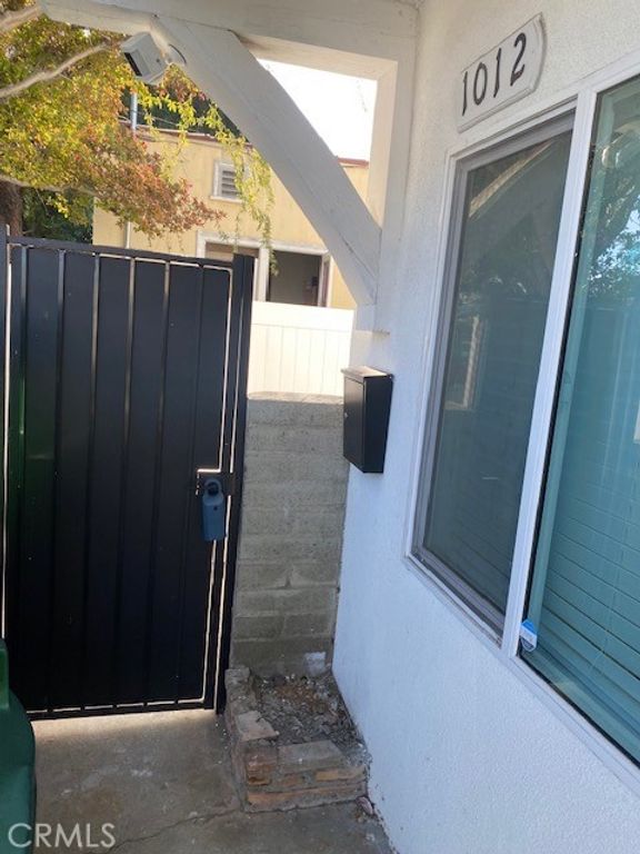 1012 4th Street, San Fernando, CA 91340