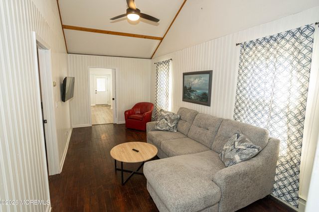 17 George Road, Toms River, NJ 08753