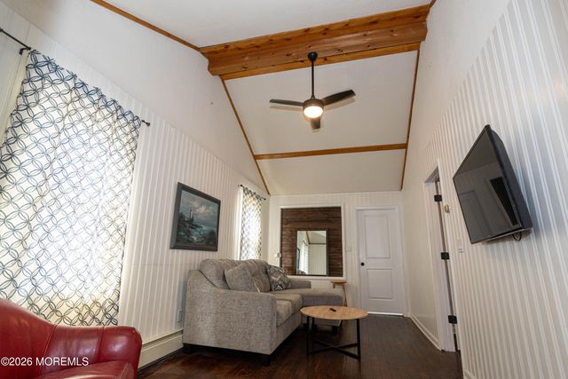 17 George Road, Toms River, NJ 08753