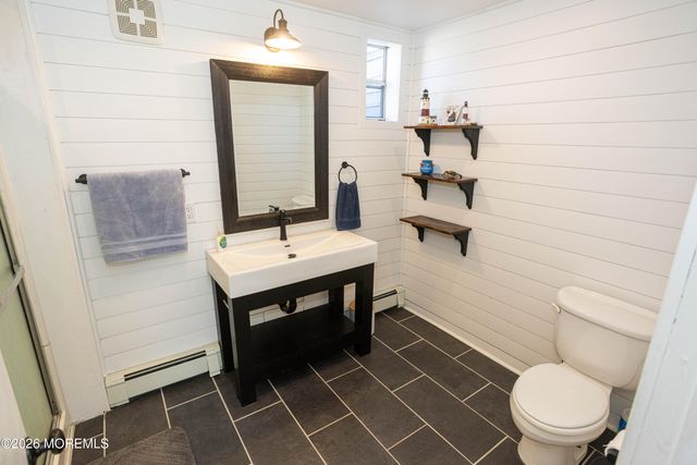 17 George Road, Toms River, NJ 08753