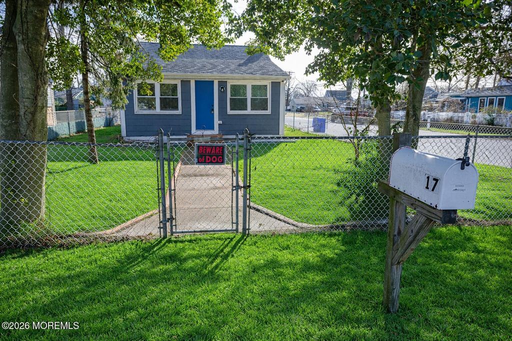 17 George Road, Toms River, NJ 08753