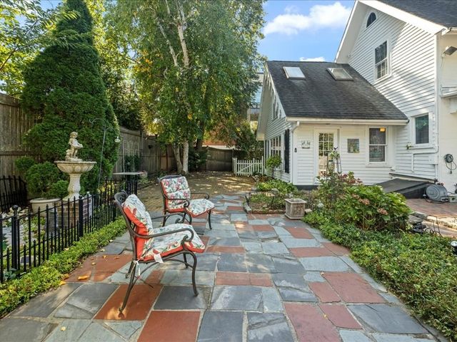 92 Old River Place, Dedham, MA 02026