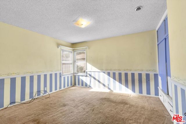 8729 Mcconnell Avenue, Los Angeles, CA 90045