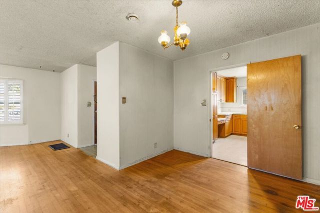 8729 Mcconnell Avenue, Los Angeles, CA 90045