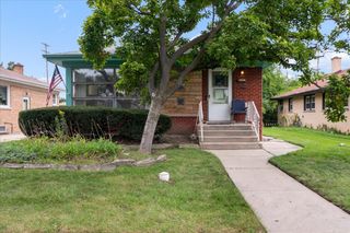 3806 Harvard Terrace, Skokie, IL 60076