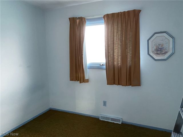 6024 Brook Court, Brook Park, OH 44142