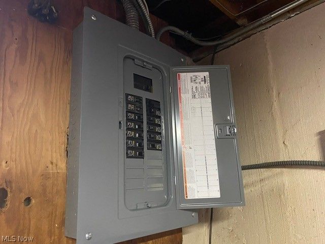 6024 Brook Court, Brook Park, OH 44142