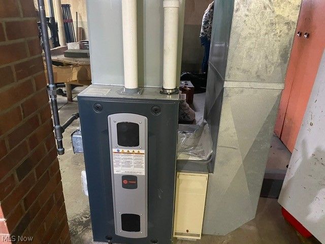 6024 Brook Court, Brook Park, OH 44142