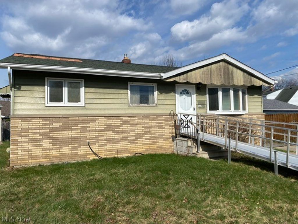 6024 Brook Court, Brook Park, OH 44142