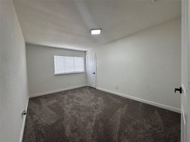 816 Willowbrook Drive, Mesquite, TX 75149