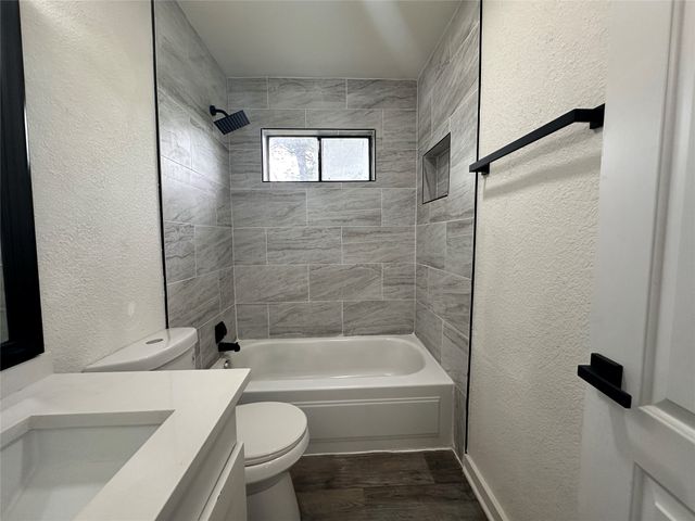 816 Willowbrook Drive, Mesquite, TX 75149