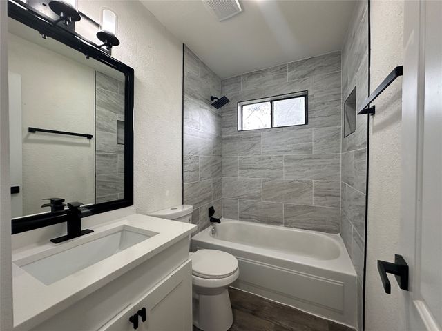 816 Willowbrook Drive, Mesquite, TX 75149