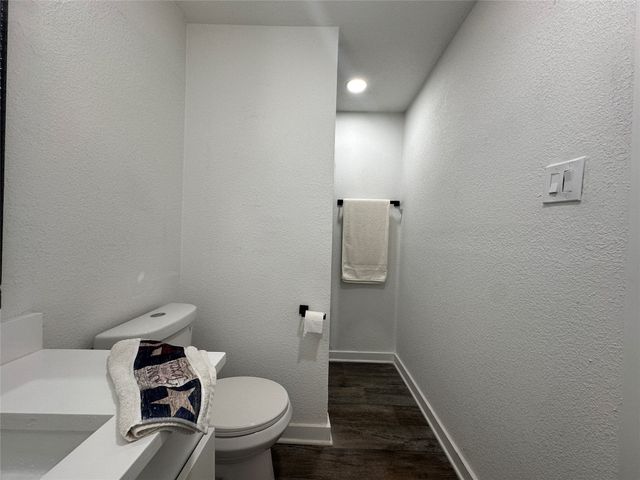 816 Willowbrook Drive, Mesquite, TX 75149