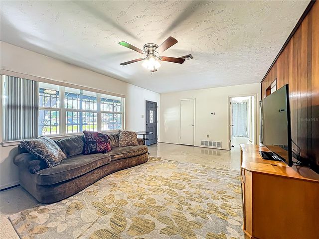 395 TANGELO DRIVE, Sanford, FL 32771