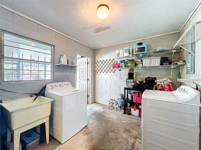 395 TANGELO DRIVE, Sanford, FL 32771