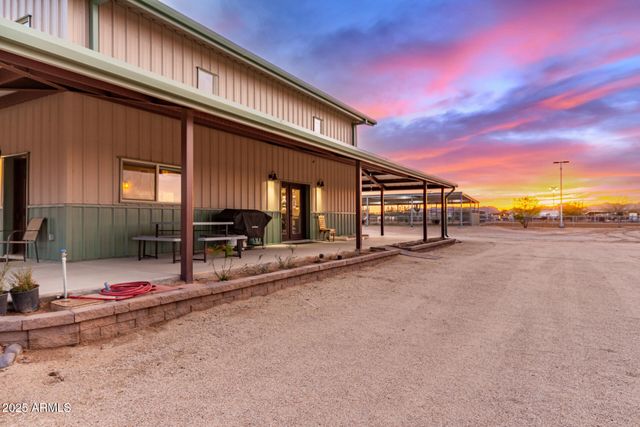 29756 N VARNUM Road, San Tan Valley, AZ 85143