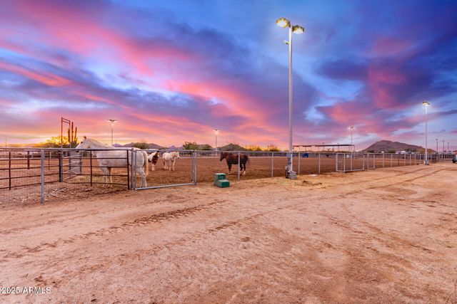 29756 N VARNUM Road, San Tan Valley, AZ 85143