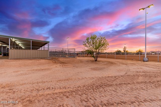 29756 N VARNUM Road, San Tan Valley, AZ 85143