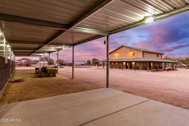 29756 N VARNUM Road, San Tan Valley, AZ 85143