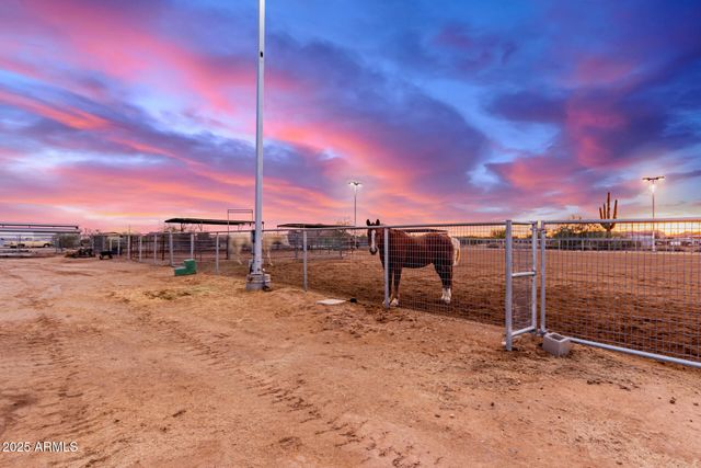 29756 N VARNUM Road, San Tan Valley, AZ 85143