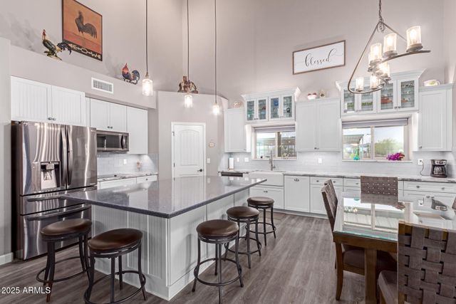 29756 N VARNUM Road, San Tan Valley, AZ 85143