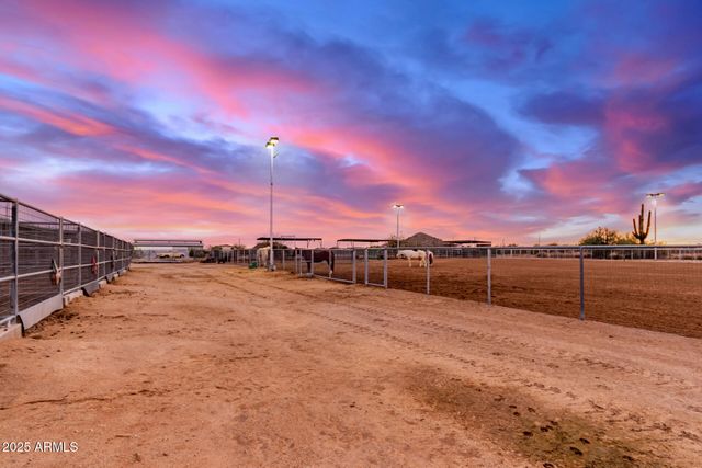 29756 N VARNUM Road, San Tan Valley, AZ 85143