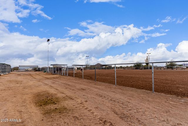 29756 N VARNUM Road, San Tan Valley, AZ 85143