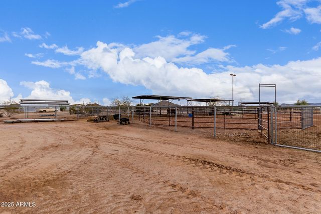 29756 N VARNUM Road, San Tan Valley, AZ 85143