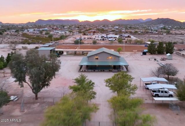 29756 N VARNUM Road, San Tan Valley, AZ 85143