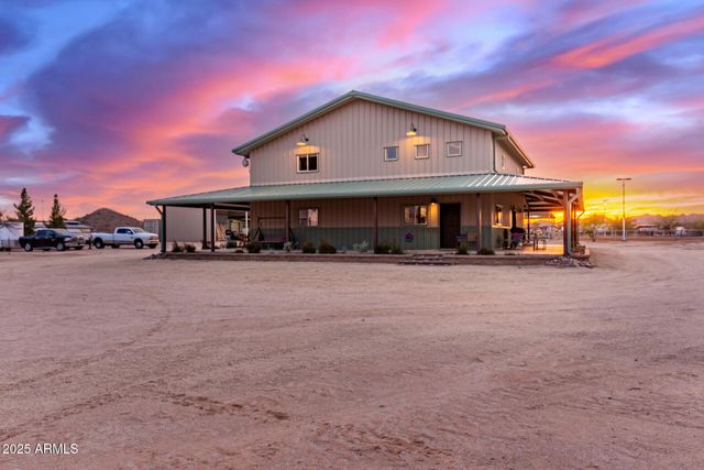 29756 N VARNUM Road, San Tan Valley, AZ 85143