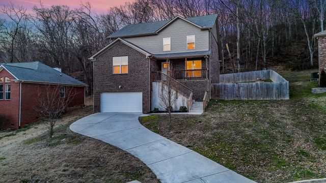 213 Indian Summer Ct, Nashville, TN 37207