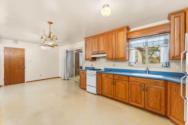 5423 President Ave, North Highlands, CA 95660