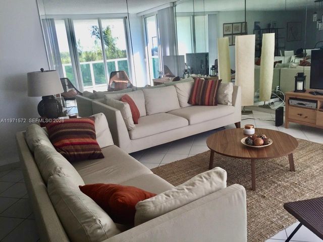 100 Bayview Drive 516, Sunny Isles Beach, FL 33160