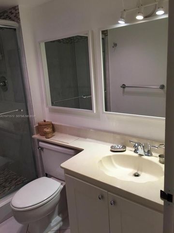 100 Bayview Drive 516, Sunny Isles Beach, FL 33160