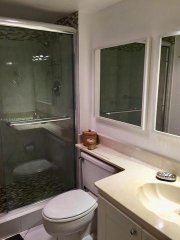100 Bayview Drive 516, Sunny Isles Beach, FL 33160