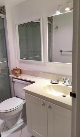 100 Bayview Drive 516, Sunny Isles Beach, FL 33160
