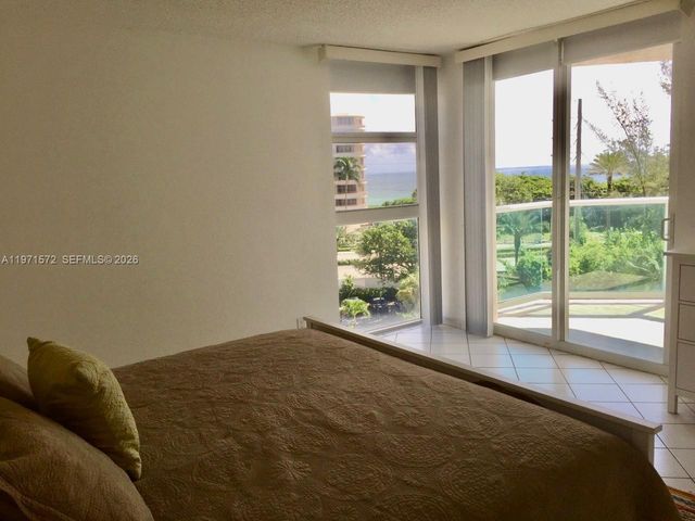 100 Bayview Drive 516, Sunny Isles Beach, FL 33160