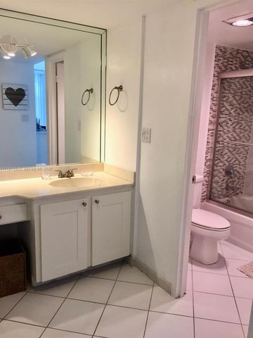 100 Bayview Drive 516, Sunny Isles Beach, FL 33160