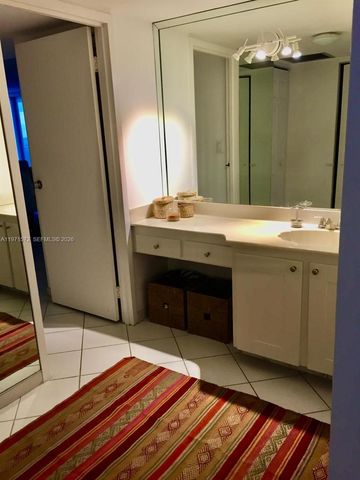 100 Bayview Drive 516, Sunny Isles Beach, FL 33160