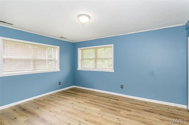 8201 Braddock Drive, University City, MO 63132