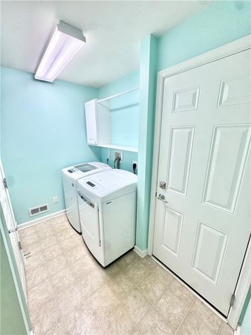 8704 Mayfair Court, Upper Macungie Twp, PA 18031
